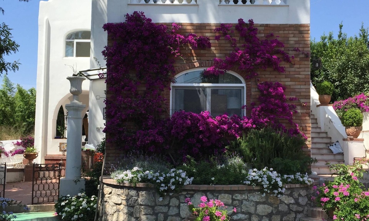 Anacapri Apartment | Villa Croce Anacapri. Residence history in the ancient heart of Anacapri.