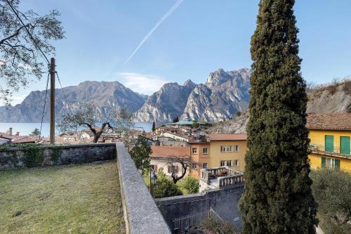 Torbole sul Garda Apartment | Villa G By Immobilux