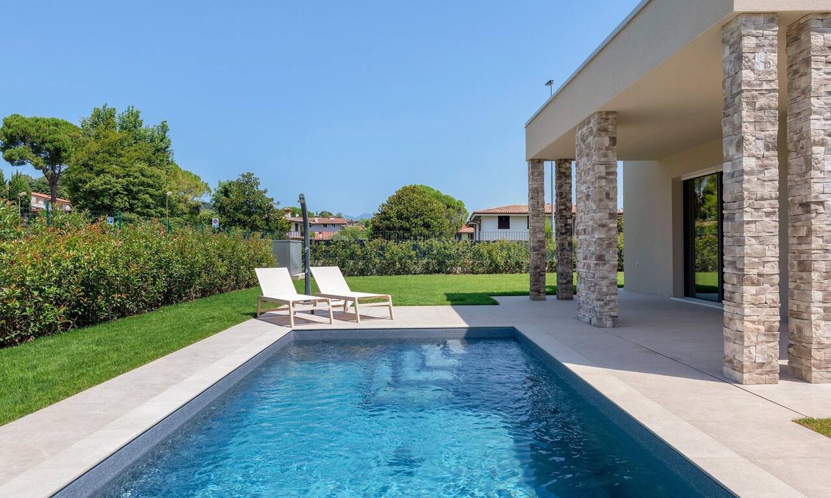 Monte Villa | Villa 'Grace' with Private Pool, Wi-Fi and Air Conditioning
