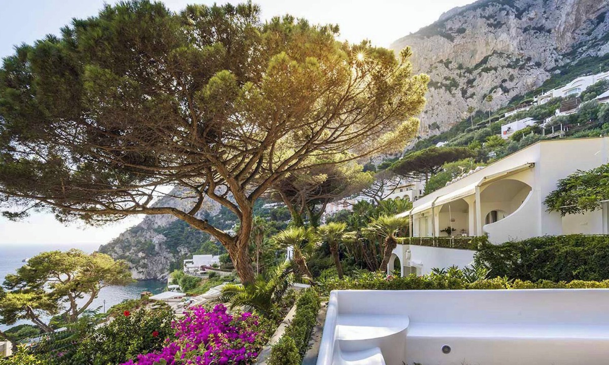 Marina Piccola Villa | VILLA MARINA BLUE - Four Bedroom Villa, Sleeps 10