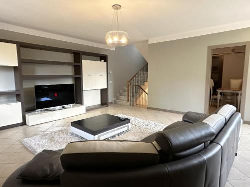 Margine Coperta-Traversagna Villa | Villa Montecatini Elegance
