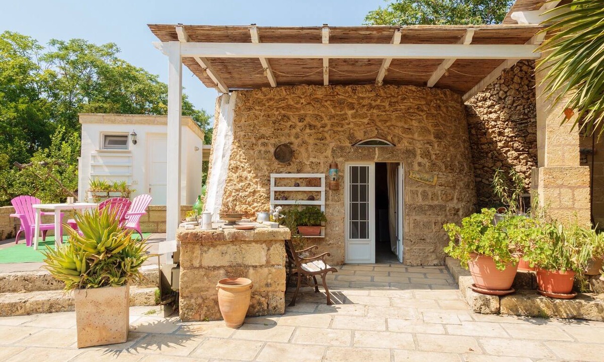 Taviano Villa | Villa 'Tenuta Rosa in Salento' with Private Terrace, Private Garden and Air Conditioning