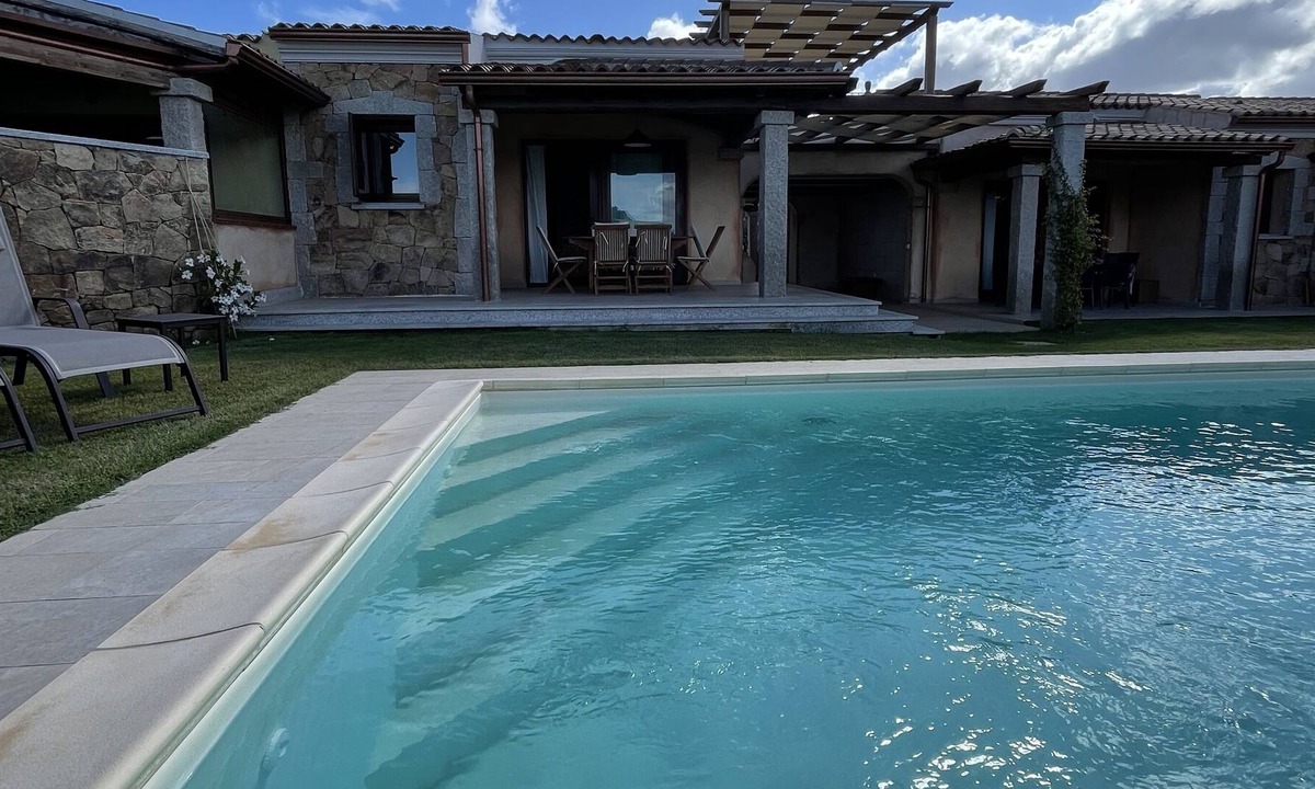 Tanaunella Villa | Villa with Shared Swimming Pool just 500 mt from Porto ainu Beach