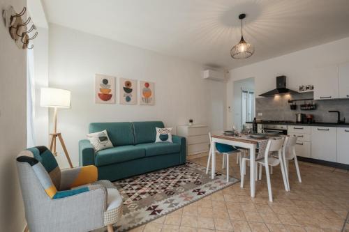 Province of Cagliari Apartment | Villanova Casa Indipendente in centro storico - Casa MIOS