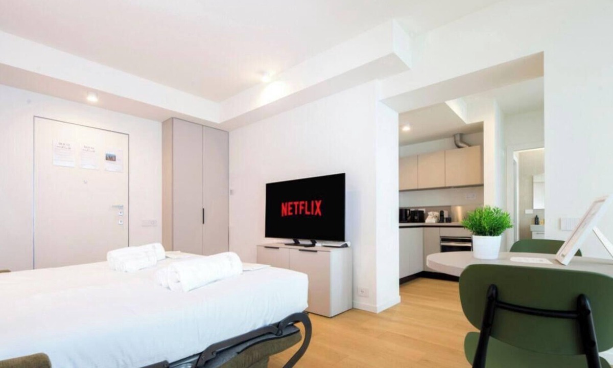 Genoa Apartment | Waterfront Lux| Studio|A/C|Parking Wifi By Tilo