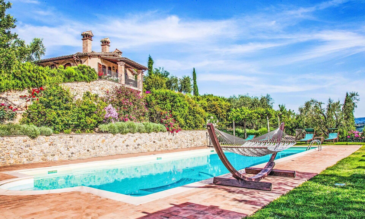 Allerona Villa | Wonderful private villa with private pool, WIFI, TV, patio, pets allowed and panoramic view
