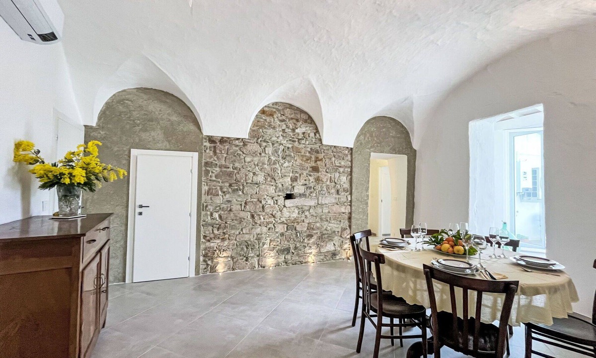 Cipressa House | Wonderful private villa for 8 people with A/C, WIFI and terrace