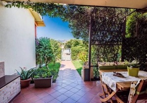 Appartamenti San Teodoro VI con BBQ e WIFI