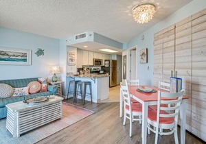 Steps to Boardwalk Condo with Pool in Myrtle Beach in Myrtle Beach