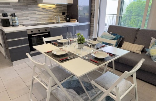 Villapizzone Apartment | 10 Minutes from Fiera Milano with Large Terrace