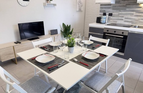 Villapizzone Apartment | 10 Minutes from Fiera Milano with Large Terrace