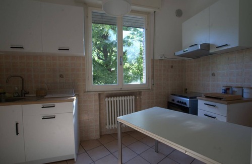 San Giuliano a Mare Apartment | 118 m2 apartment, ideal for up to 7 people, on the 2nd floor of a building with lift.Located in San Giuliano Mare, north of the canal port and a few minutes from the historic center, it enjoys a strategic position that allows you to easily reach the beac