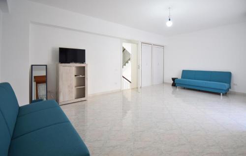 Mercato House | 3 Bedroom Cozy Home In Giffoni Valle Piana