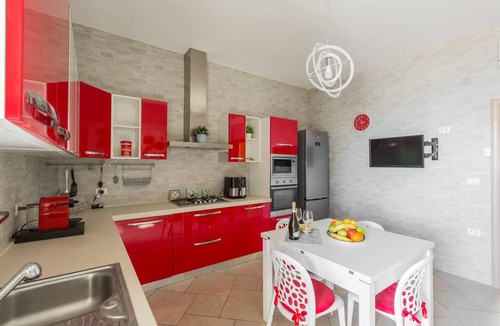 Specchiarica Apartment | 3777 Appartamento Space Family by Barbarhouse