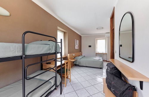 Torri del Benaco Hotel | Albergo Del Garda