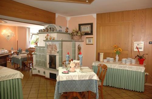 Roncone Hotel | Albergo Ginevra