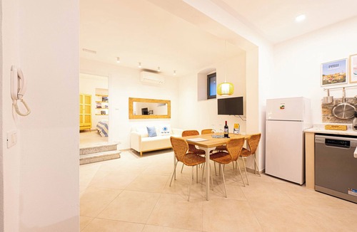 Pitelli House | Alea, a charming vacation home in Pitelli, just a stone's throw from the Cinque Terre
