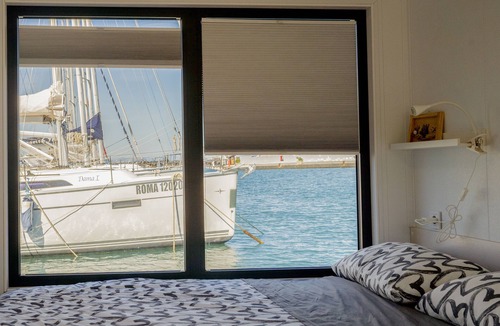 Procida Boat Rental | Almalo Floating House Case galleggianti