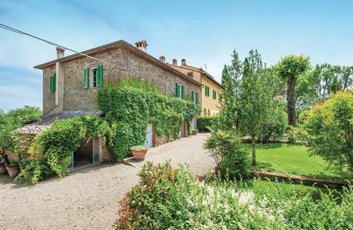 Monte San Savino House | Amazing home in Monte S. Savino (AR) with outdoor swimming pool