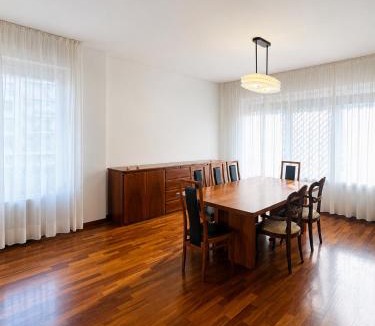 Maggiolina Apartment | Ampio Appartamento di Prestigio 180 mq con Triplo Salone Zona Signorile Milano