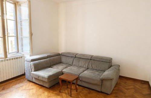 Roiano-Gretta-Barcola-Cologna-Scorcola Apartment | Angelandrea