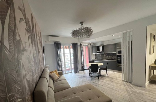 La Californie Apartment | Apartment 3 rooms 100mt from the promenade