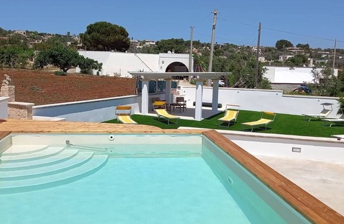 Posto Vecchio Apartment | Apartment 'Appartamento Lucia' with Sea View, Wi-Fi and Air Conditioning