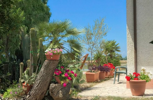 Alberese Apartment | Apartment 'Appartamento 1' with Balcony, Wi-Fi and Air Conditioning