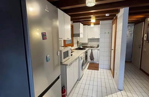Vicenza Apartment | Apartment 'Appartaments San Biagio 1' with Wi-Fi and Air Conditioning