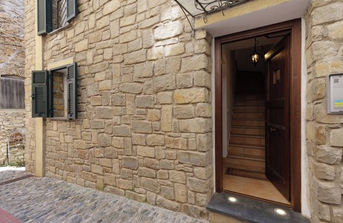 Cipressa Apartment | Apartment 'Bosco' with Wi-Fi
