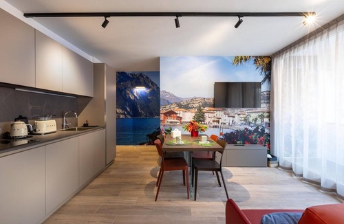 Torbole sul Garda Apartment | Apartment 'Boutique Red' with Balcony, Wi-Fi and Air Conditioning