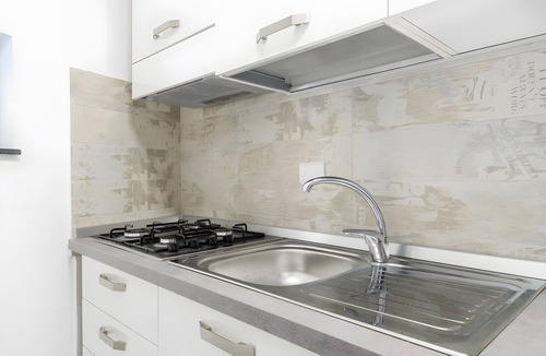 Meta Apartment | Apartment 'Capri Luxury Room' with Wi-Fi and Air Conditioning
