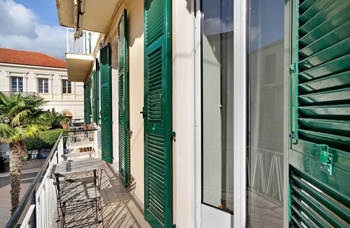 Diano Marina Apartment | Apartment 'Casa Margherita' with Sea View, Wi-Fi and Air Conditioning