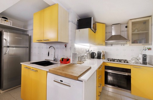 Finalborgo Apartment | Apartment 'Casa Meloria' with Balcony, Wi-Fi and Air Conditioning