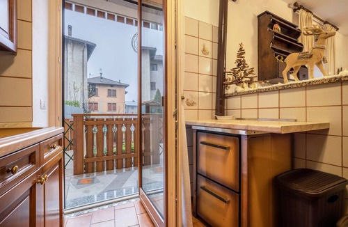 Ragoli Apartment | Apartment 'Collini' with Mountain View and Wi-Fi