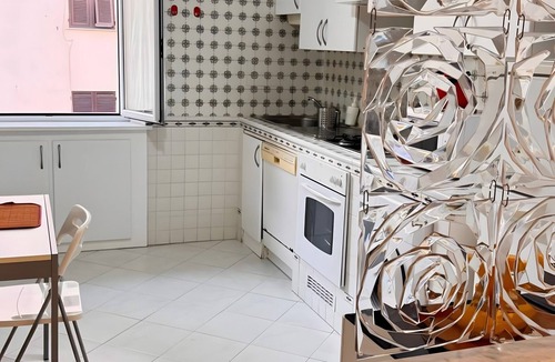 Albaro Apartment | Apartment 'House Fede' with Sea View and Wi-Fi