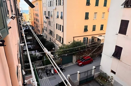 Albaro Apartment | Apartment 'House Fede' with Sea View and Wi-Fi