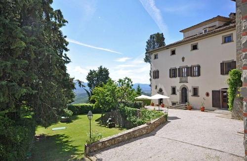 Capolona Apartment | Apartment in Capolona with 1 bedrooms sleeps 2