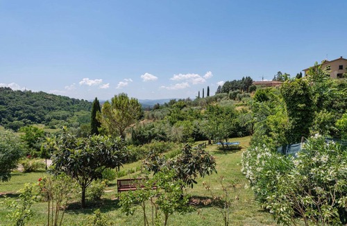 Gavignano Villa | Apartment in villa with WIFI, pool, A/C, TV, terrace, panoramic view, close to San Gimignano