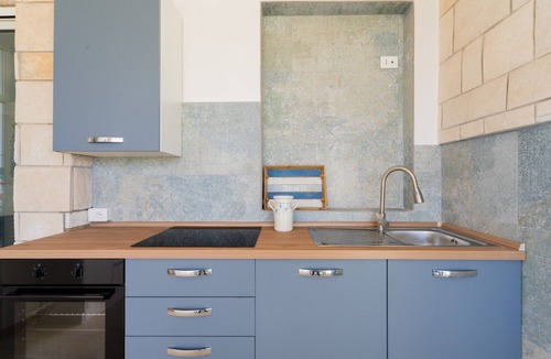 Lido Conchiglie Apartment | Apartment 'Best Sunset - Zaffiro' with Sea View, Wi-Fi and Air Conditioning