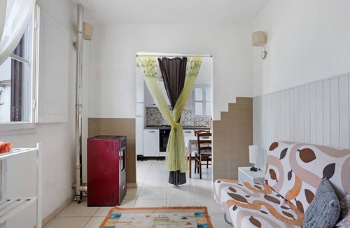 Stiava Apartment | Apartment 'Le Margotte - Rome' with Private Garden, Wi-Fi and Air Conditioning