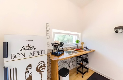 L'Assunta Apartment | Apartment 'Oasis' with Private Terrace, Wi-Fi and Air Conditioning