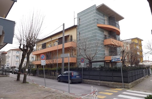 San Giuliano a Mare Apartment | Apartment on the Beach with Big Balcony "Seaview" for up 7 Guests