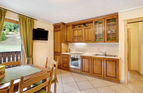 Valtellina Apartment | Apartment Palipert Baita Aris with Mountain View, Balcony & Wi-Fi