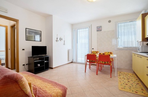 Lido di Jesolo Apartment | Apartment 'San Paolo 07' with Private Terrace and Air Conditioning