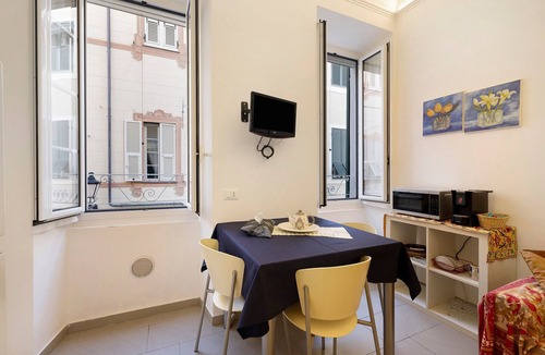 Loano Apartment | Apartment 'Smart Home Loano' with Wi-Fi and Air Conditioning