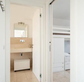 Pittulongu Apartment | Apartment Sofia sea view, pool and private parking
