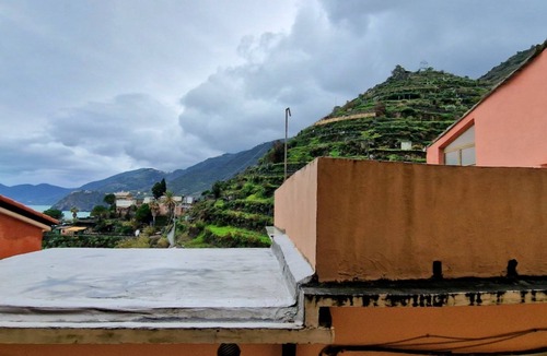 Manarola Apartment | Apartment strategically located in the center of Manarola