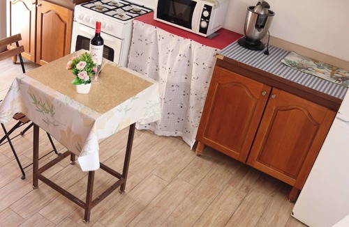 Torre a Mare Apartment | Apartment 'Ticketyhouse' with Private Garden, Wi-Fi and Air Conditioning