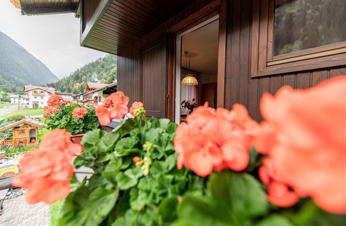 Pracorno Apartment | Apartment 'Trilocale 6' with Shared Garden, Balcony and Wi-Fi